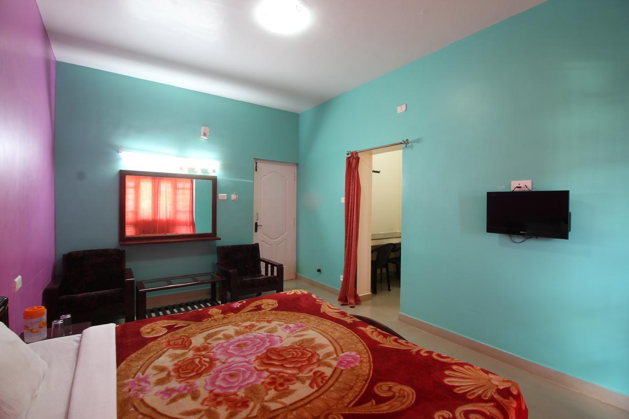 Rk Holiday Home Ooty Esterno foto