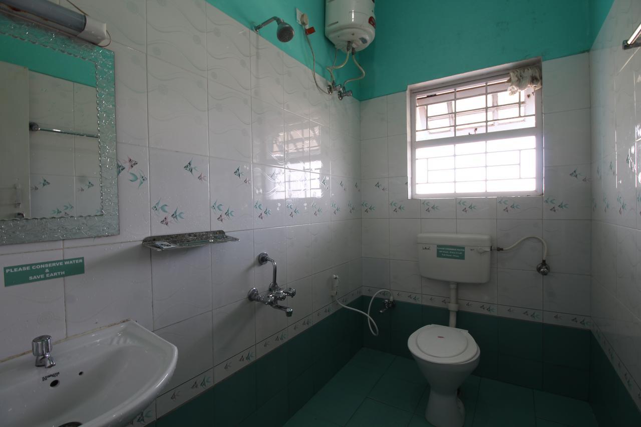 Rk Holiday Home Ooty Esterno foto