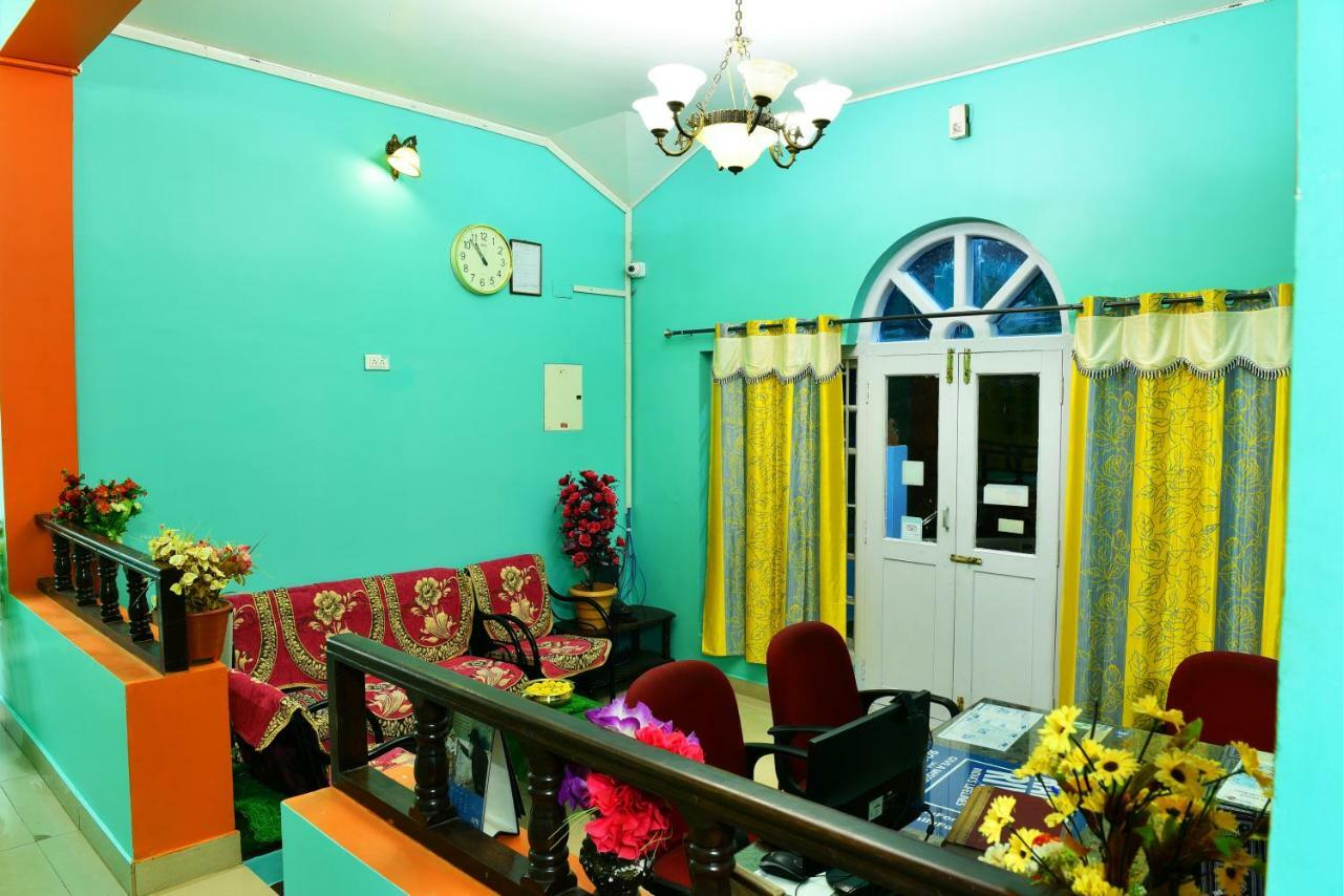 Rk Holiday Home Ooty Esterno foto
