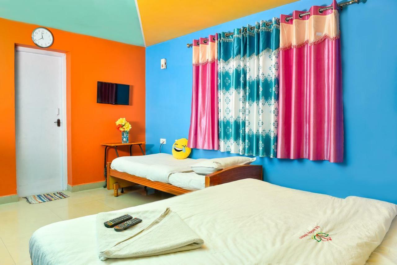 Rk Holiday Home Ooty Esterno foto